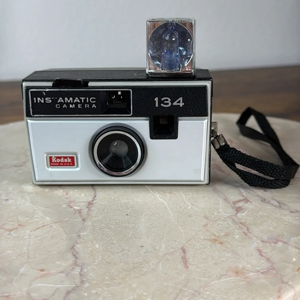 Vintage Real Kodak Instamatic 134 Camera - Black and Silver / Also Bag Charm
